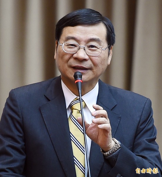曾銘宗很樂︰策略成功 低價標出