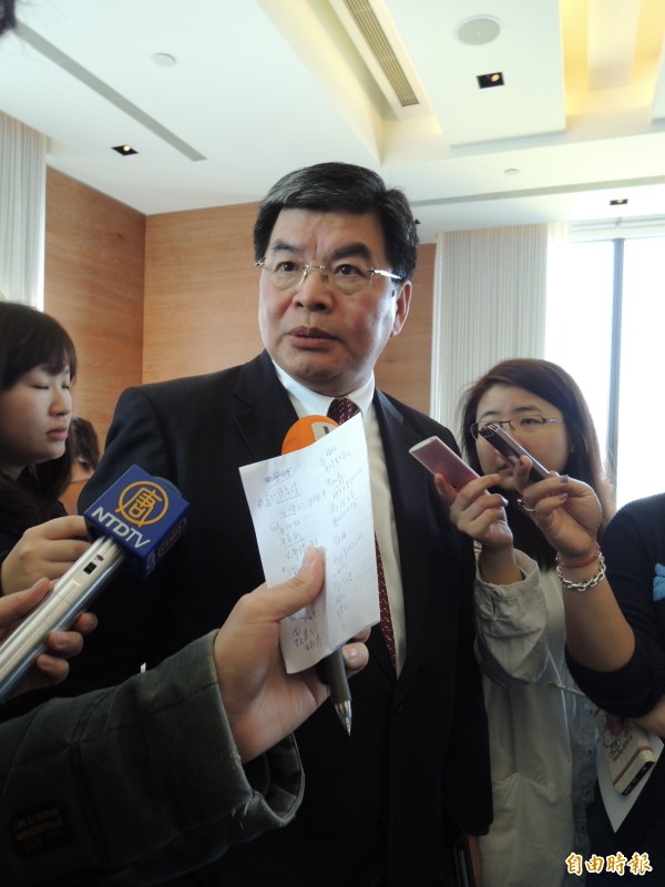 救宏達電?國泰金總經理李長庚:理性優先