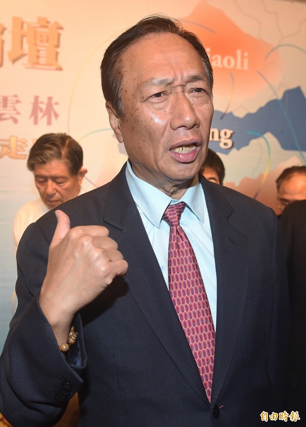 財大氣粗?鴻海郭董1年蒸發亞太電300億元