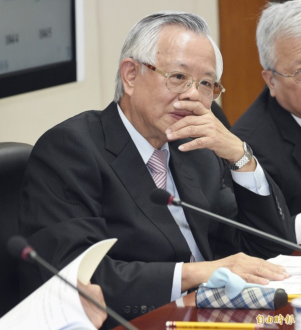彭總裁出手?《彭博》:47%專家認為央行將降息