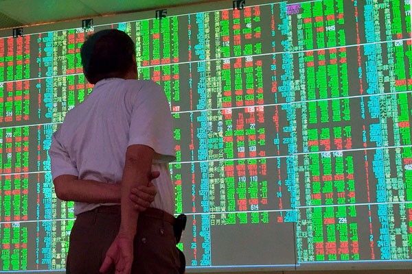 護盤為選舉? 張盛和形同默認