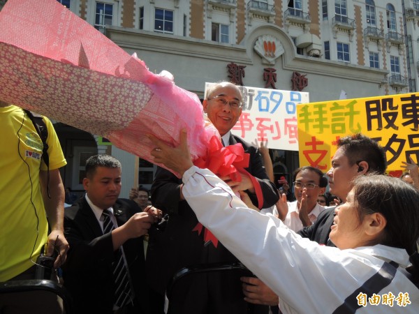 鴻矽戀破局 矽品員工高喊「捍衛矽品 抗爭到底」
