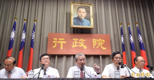 政院砸錢救GDP有效?謝金河分析給你聽