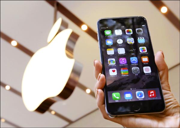 iPhone銷量負成長 蘋果重回4吋新機