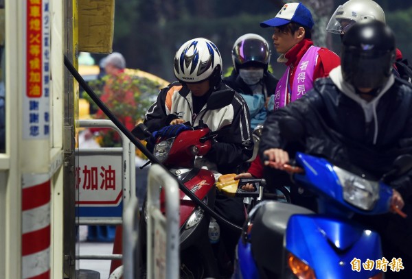 油價大跌物價卻不跌 他們說原因是...