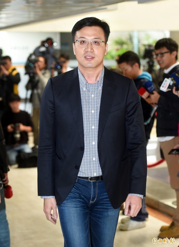 吳伯雄次子吳志剛 淡水豪宅遭法拍