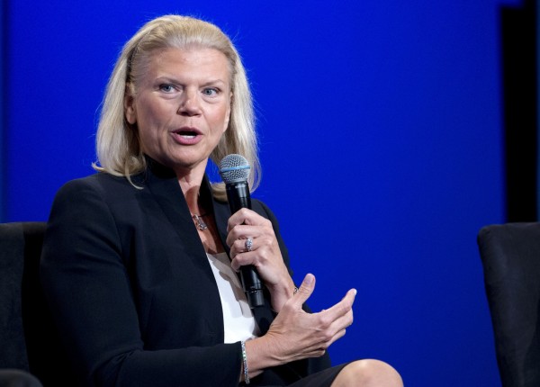 IBM營收連挫15季 CEO績效獎金年漲25%