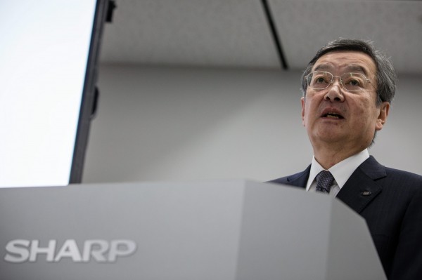 夏普社長:沒給鴻海優先權 但不擔心技術外流