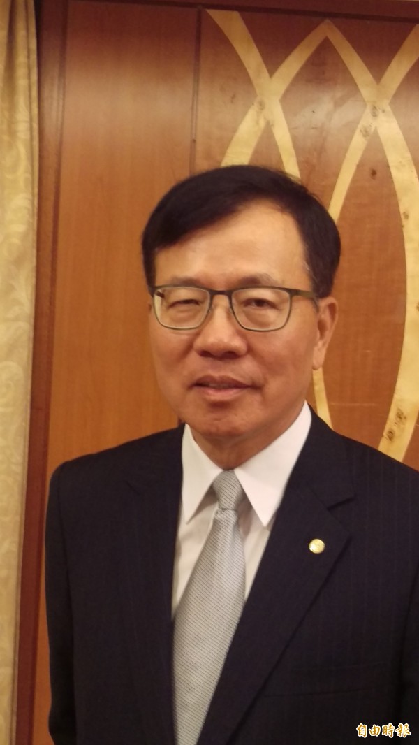 長榮航董林寶水:今年營收目標較去年成長8%
