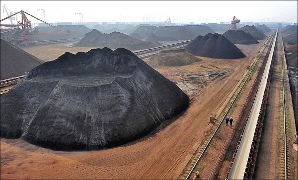 中國鐵礦砂期貨暴跌 自由財經