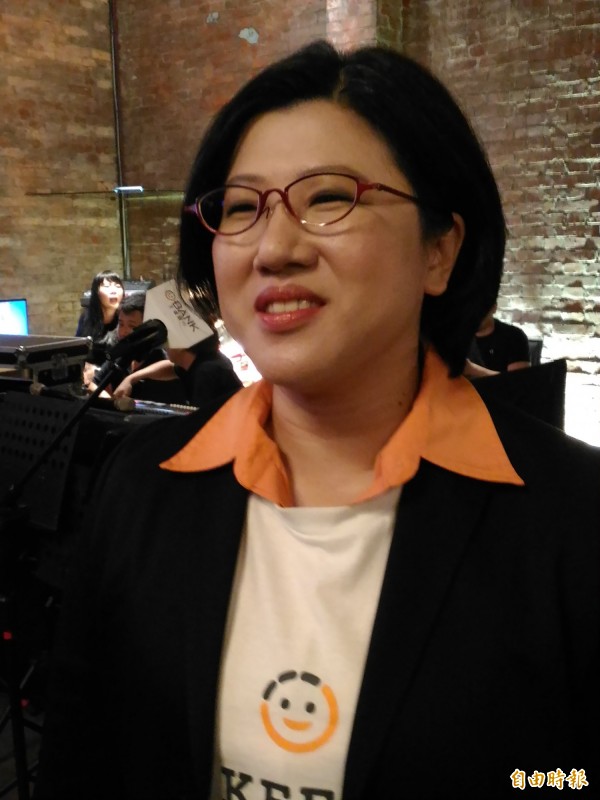 台工銀副董駱怡君產後首度現身 力挺台灣小農