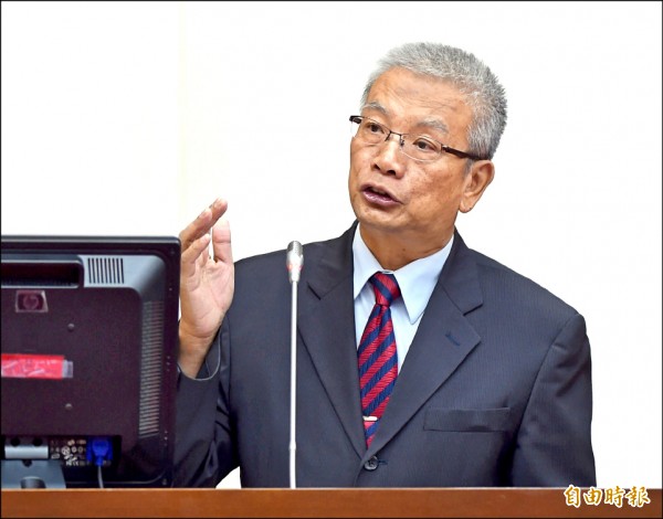 財長反對台新併彰銀
