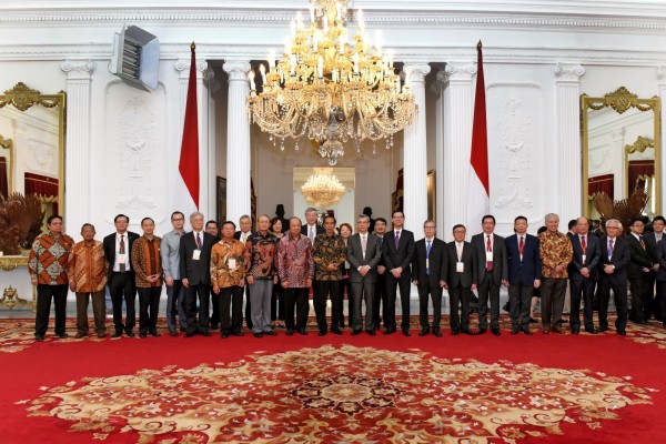 蔡宏圖領軍 國泰金組團拜會印尼總統拓商機