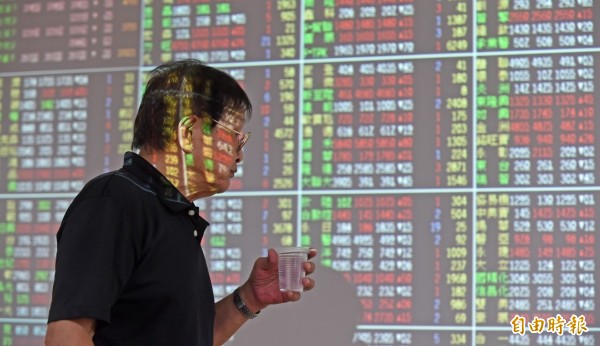 台股收盤上漲31.90點 報9110.54點