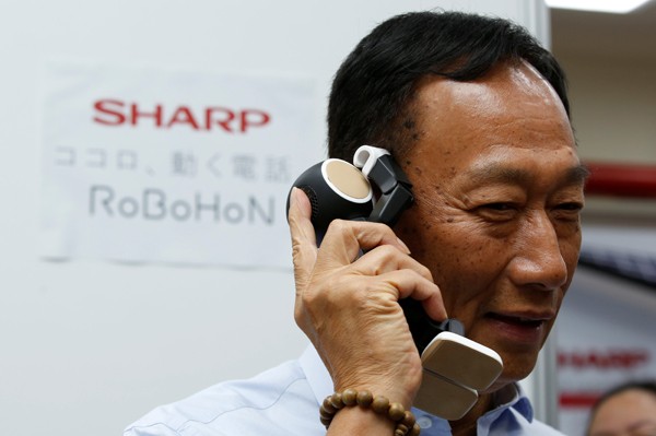 降低iPhone組裝成本 鴻夏傳在河南設OLED廠