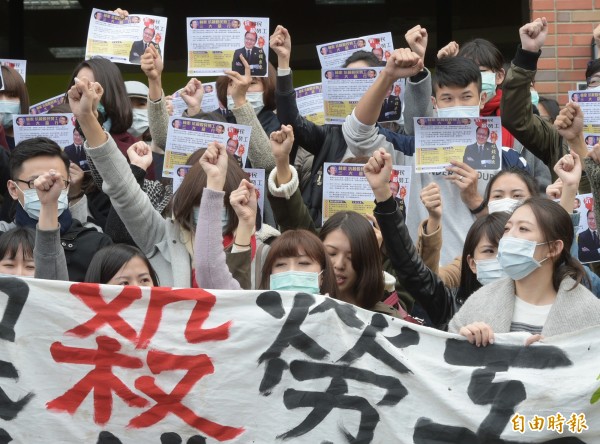 興航股東會通過資遣員工等案 工會:股東會無效