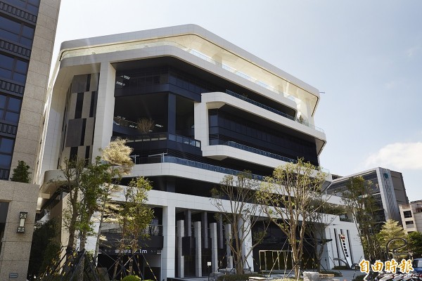 遷廠及業外損失影響 炎洲集團去年表現不佳