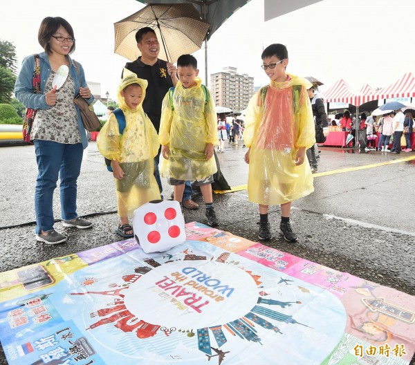 聯邦銀行母親節公益園遊會 親子同樂溫馨滿滿