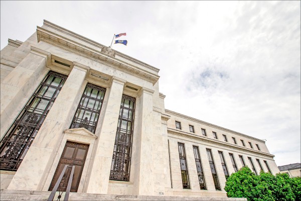Fed擬逐步縮表 6月升息機率高