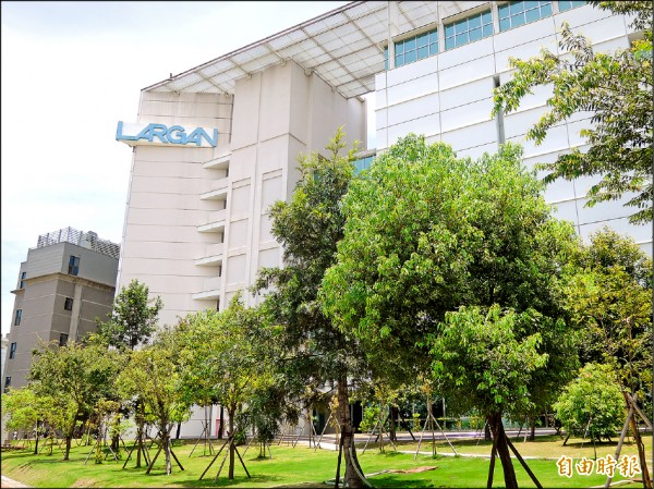 訂單湧入 大立光Q2淡季不淡