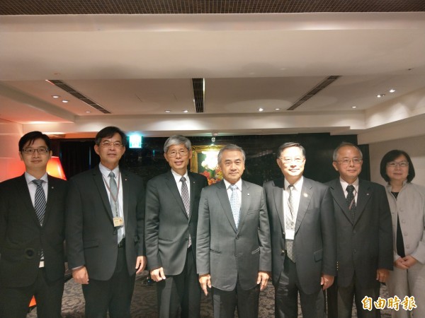 貨櫃運輸好轉 陽明董座:未來三年都比去年好