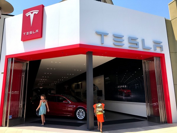 美電動車特斯拉營收優於預期 盤後股價狂漲8%