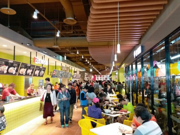 大潤發內湖2店美食街改裝 導入提前線上點餐