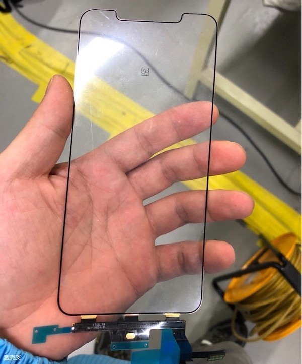 iPhone X Plus曝光了! 巨大尺寸前所未見...