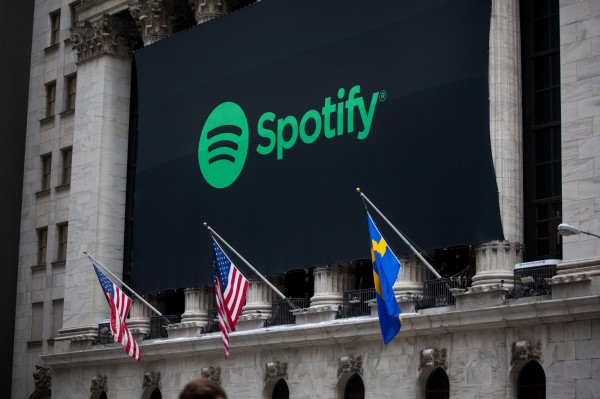 瑞典、瑞士傻傻分不清楚?Spotify紐約上市掛錯國旗