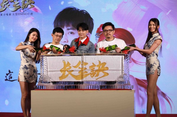 育駿主打「影視級劇情」 3D角色扮演《長生訣》吸萬名玩家