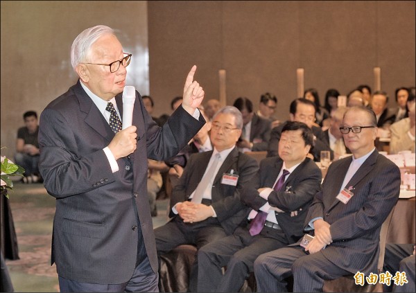 張忠謀給國家建言︰創新、成長