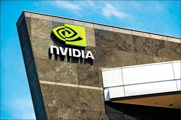 「圖靈」帶動換機潮 電競雙雄開運