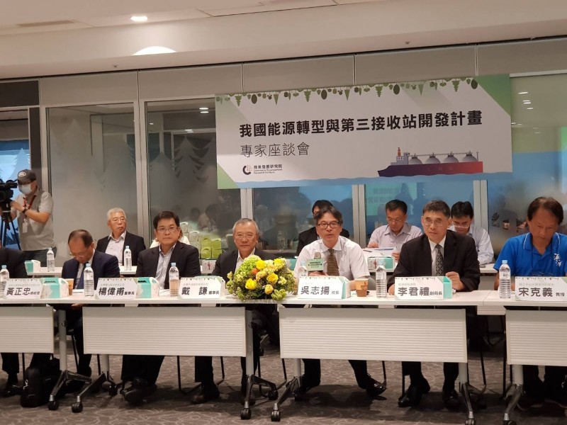 中油天然氣第三接收站最新版開發範圍縮至23公頃,全量300萬噸供應時間點受影響、要遞延至2025年。(記者林菁樺攝)