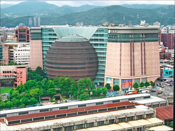 雙子星 京華城標案助燃 商用不動產Q4點火
