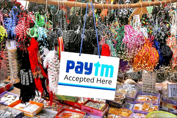 印度行動支付巨擘Paytm獲得許多國際科技大咖投資，在不斷擴大業務之際，如今面臨諸多挑戰。（路透）