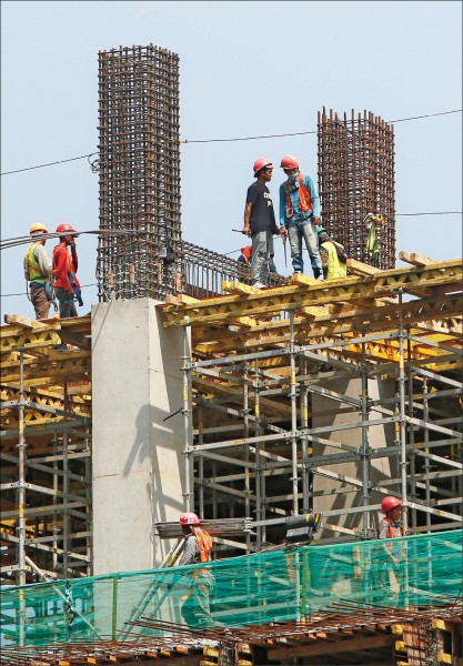 印尼、印度幣探底 港股連跌5個月