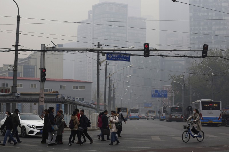 外媒透露,出於中國內部金融問題,中國政府已在讓網貸業者合規經營上失敗,並正開始關閉小型網貸平台。圖為北京市景。(歐新社)