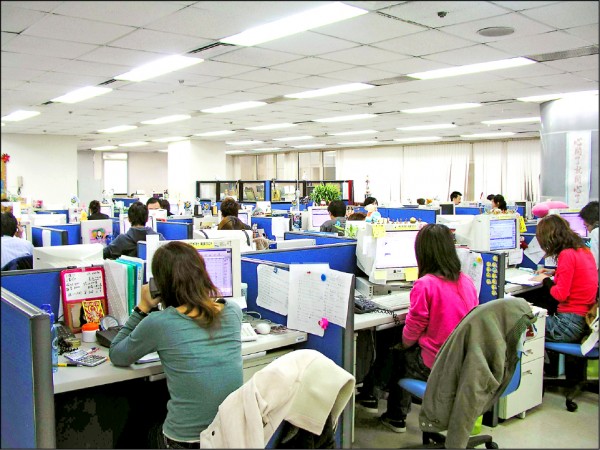3類白領納責任制 勞諮會打回票