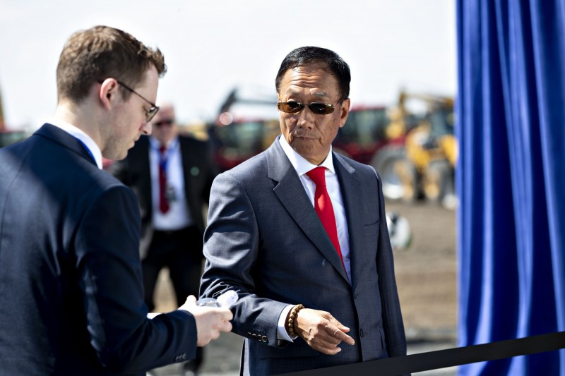 由於鴻海去年雇用當地全職員工人數未達標，950萬美元的稅收減免補助確定無法拿到。（彭博）