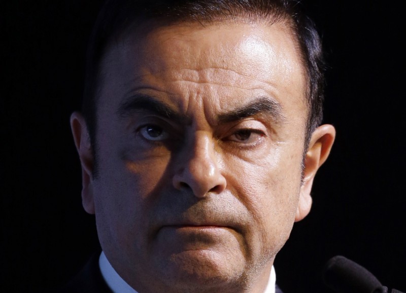 據日產今(12)發佈的財測,前董事長高恩(Carlos Ghosn)尚未支付的報酬達92.32億日元(約新台幣25.8億元),雷諾也表示,高恩將繼續在該公司擁有主管職。(美聯社)