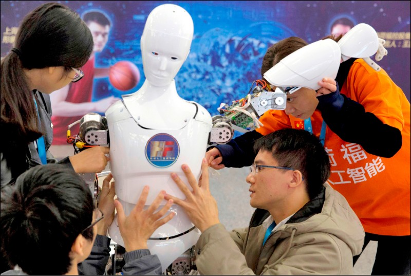 政策起草人:中國製造2025內部挑戰 比貿易戰更大