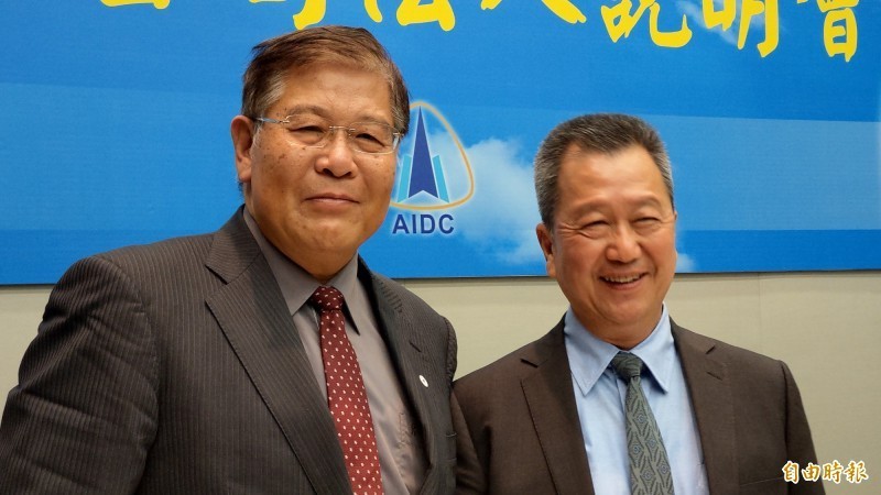 漢翔董事長胡開宏（圖右）、總經理馬萬鈞（圖左）（記者王憶紅攝）