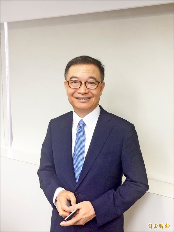 產險公會龍頭昨改選，泰安產險董座李松季接任理事長。（記者廖千瑩攝）