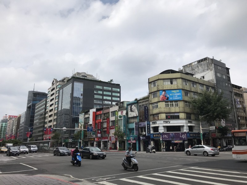第2季房價負擔能力 北市不吃不喝近15年才買得起房