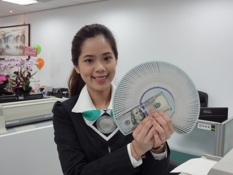 效法巴菲特投資生活消費 投信:選擇美元投資等級債基金