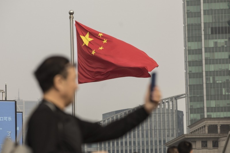 德國憲法保護局近日警告，到中國旅遊使用手機要小心。（彭博）