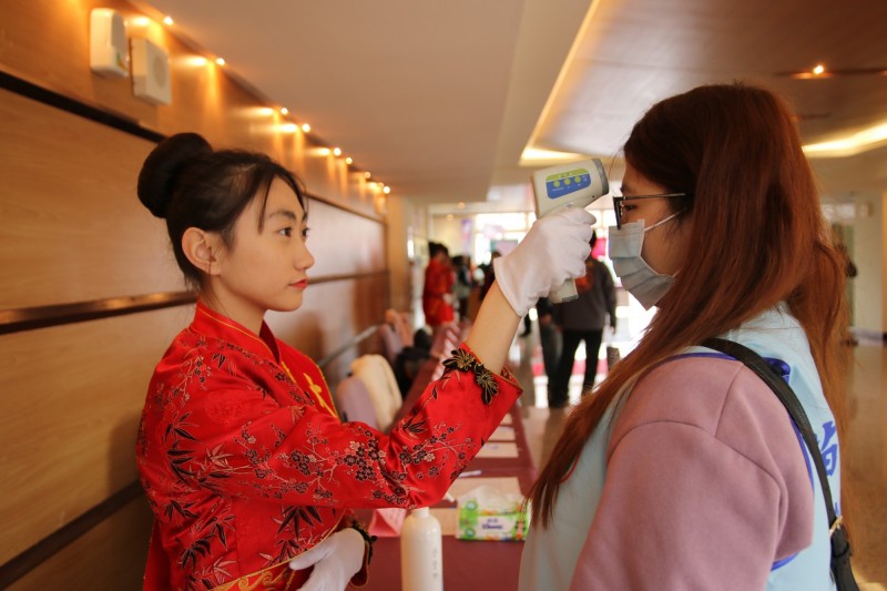 額溫槍沒缺，廠商：有產能歡迎下訂單（資料照）