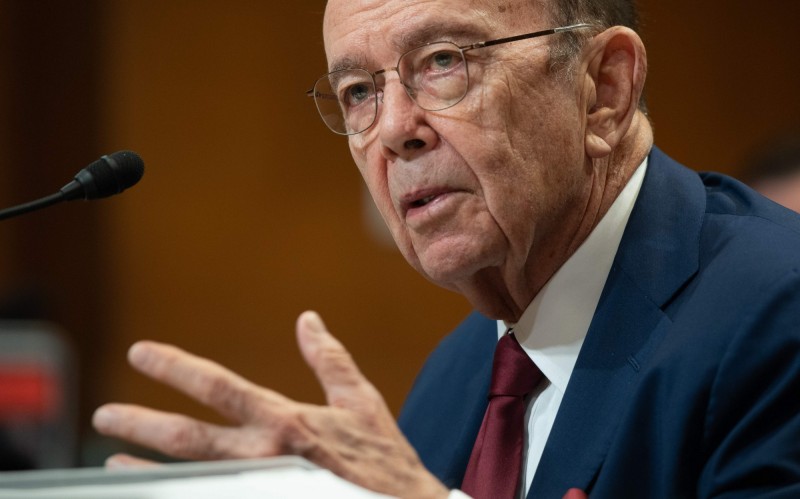 美國商務部長羅斯美東時間週四晚間發出聲明，讚揚台積電投資120億美元的計畫。（資料照，法新社）