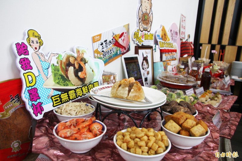 Rilink APP與嘉義地區各觀光美食特產商家合作。（記者林宜樟攝）
