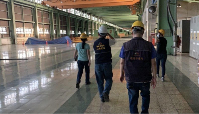 中市環保局昨天再度到中火稽查。（環保局提供）